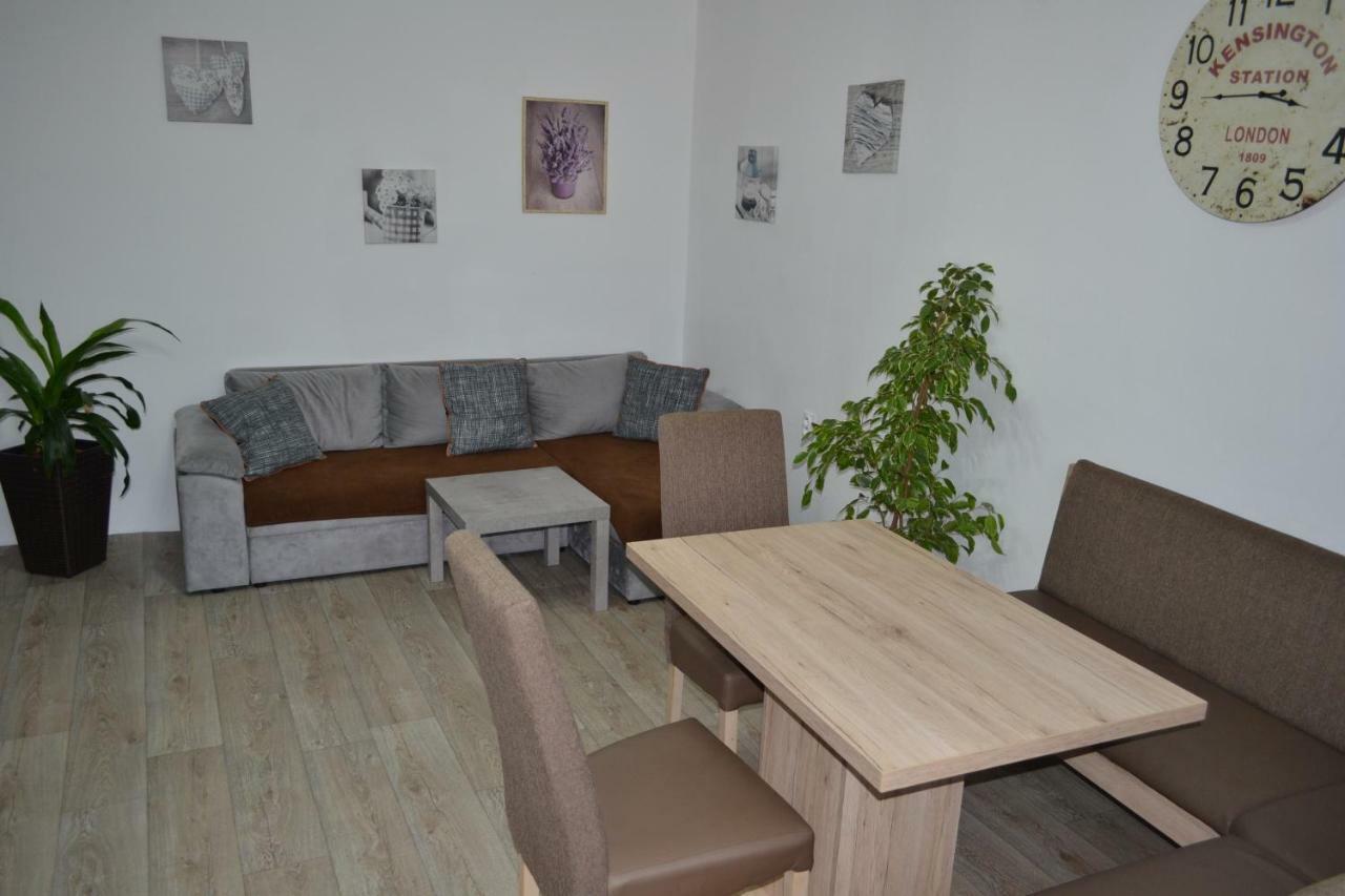 Apartman Jarka Bodice Exteriör bild